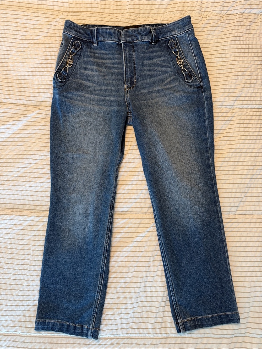 Straight-Leg Women's Jeans in Dark Blue with Decorative Pocket Hardware